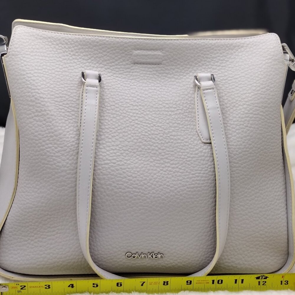 Calvin Klein Fay Convertible East/West Tote Bag in Dove Grey Vegan Leather - Picture 6 of 9